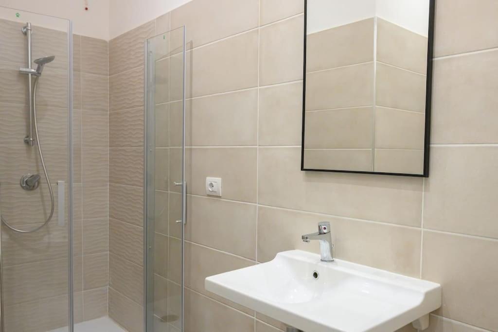Laura Sweet Home Con Piscina Rome Bagian luar foto