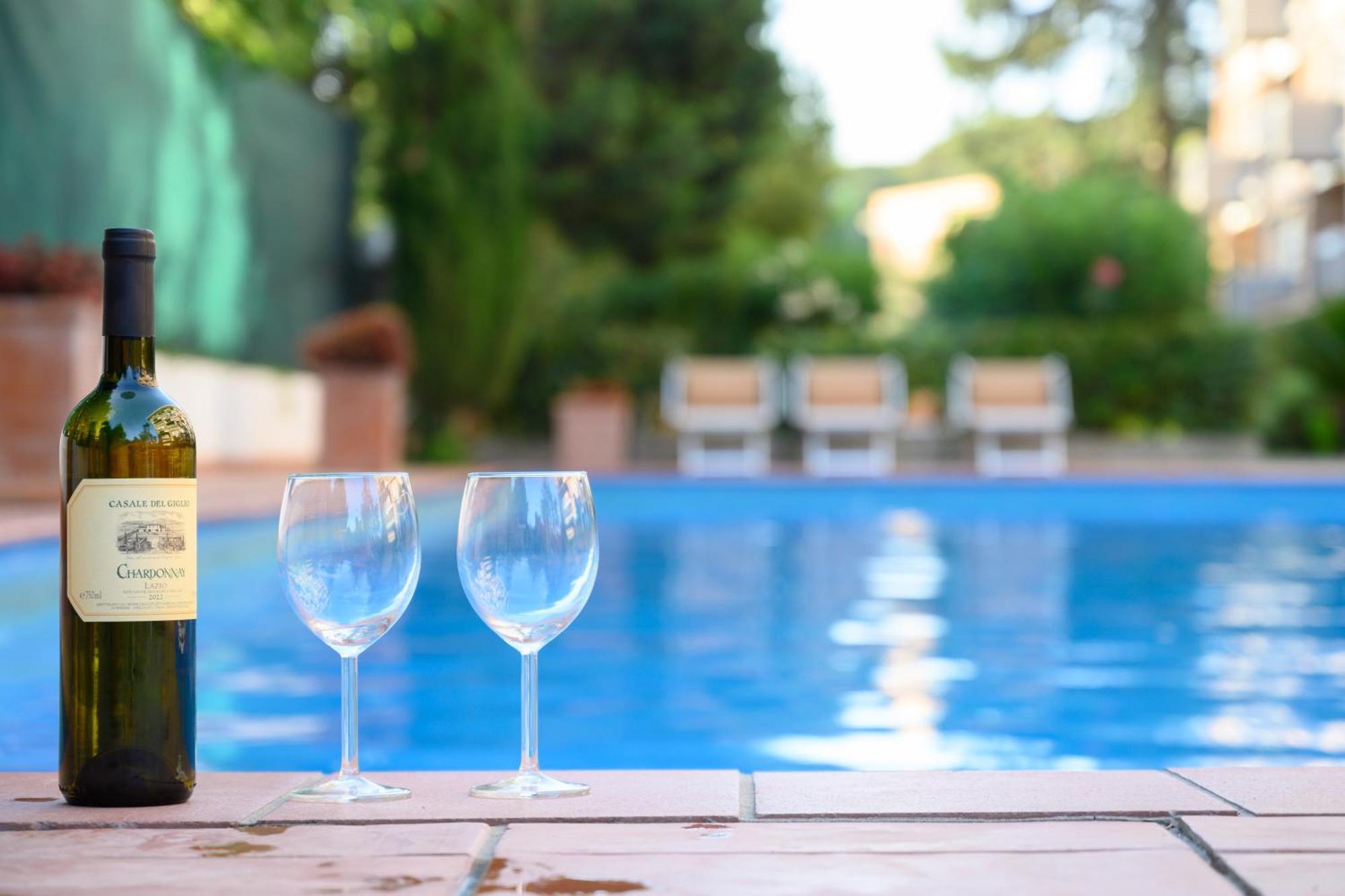 Laura Sweet Home Con Piscina Rome Bagian luar foto