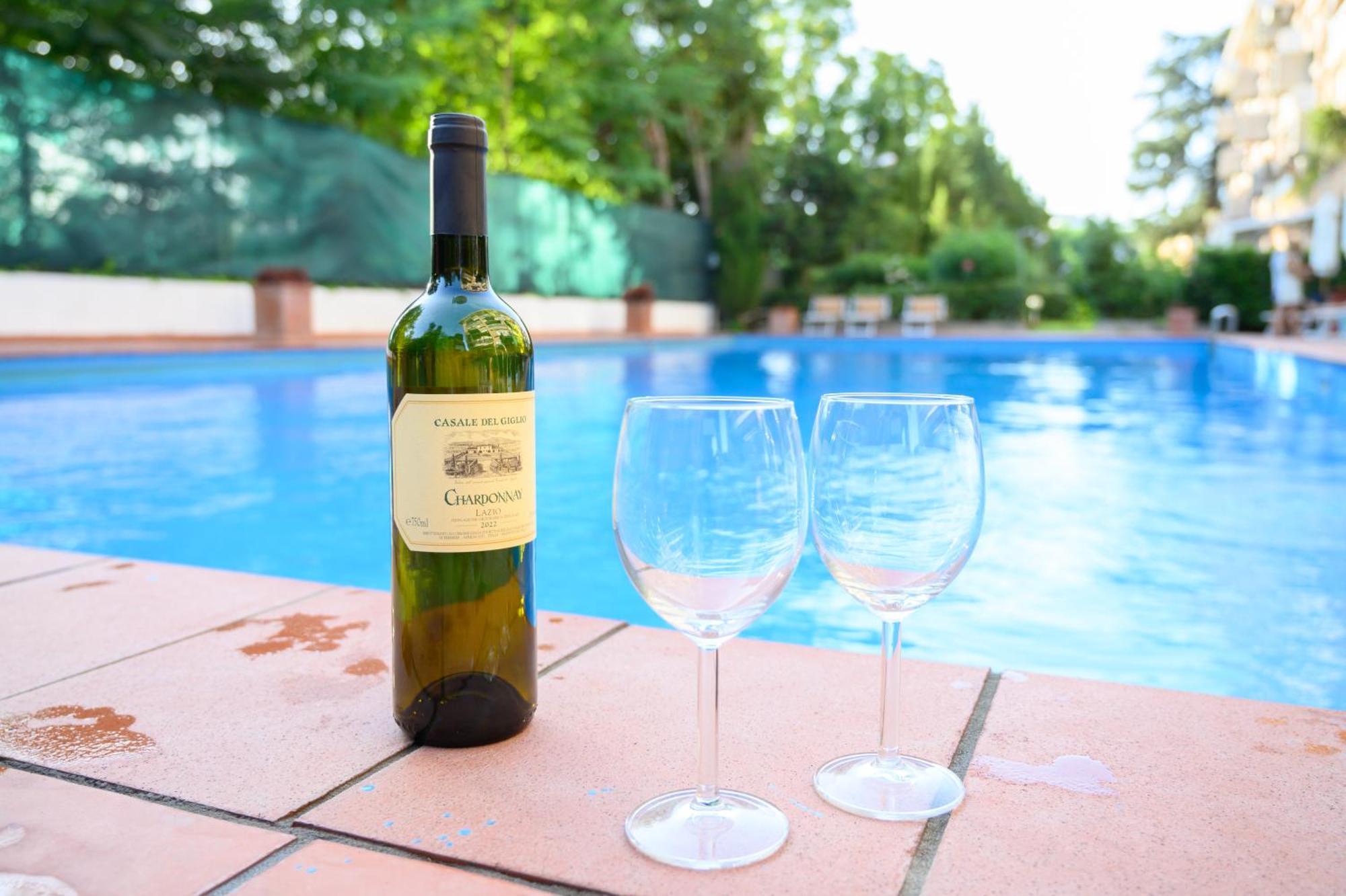 Laura Sweet Home Con Piscina Rome Bagian luar foto